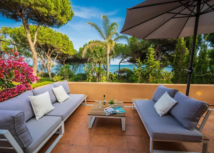 Σπίτι διακοπών Venalmar First Line Townhouse, Garden, Sea Views Εστεπόνα