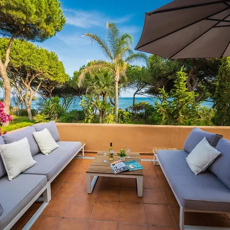 Tatil Evi Venalmar First Line Townhouse, Garden, Sea Views Estepona