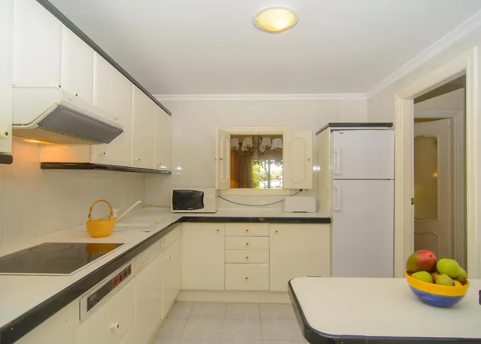 Venalmar First Line Townhouse, Garden, Sea Views *