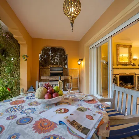 Venalmar First Line Townhouse, Garden, Sea Views Holiday home Estepona