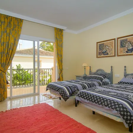 Holiday home Venalmar First Line Townhouse, Garden, Sea Views Estepona