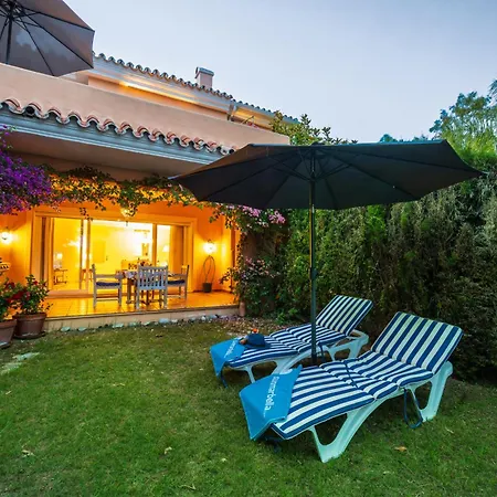 Venalmar First Line Townhouse, Garden, Sea Views